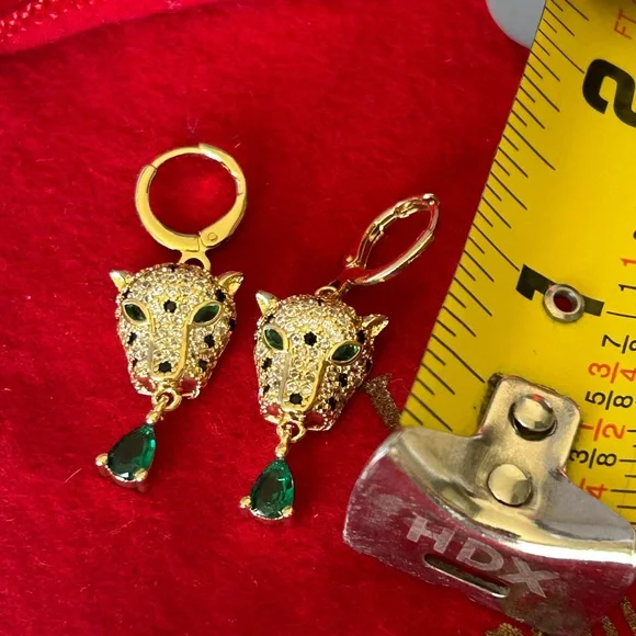 Vintage KJL Runway Leopard Head Drop Earrings with Emerald Green CZ Stones - Picture 7 of 7